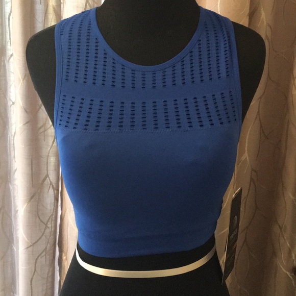 🌸NWT Julianne Hough Performance Top🌸 - Picture 1 of 7